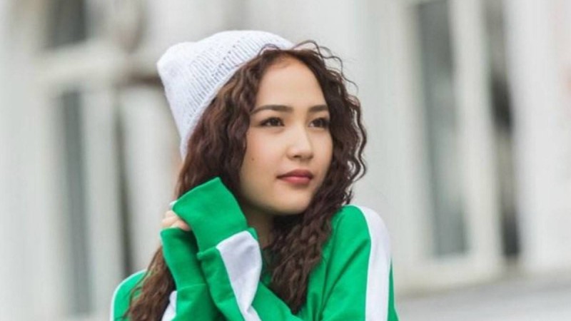 «Мен төрт сағат қана ұйықтаймын»: Q-POP бағытында орындайтын жас әнші өзінің бір күнімен бөлісті - Қазақстан жаңалықтары