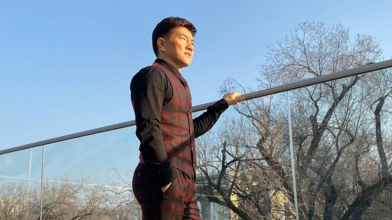 Әнші: Осы "Сәкен ауырмайды екен да..." деген пікірді оқып жағамды ұстадым