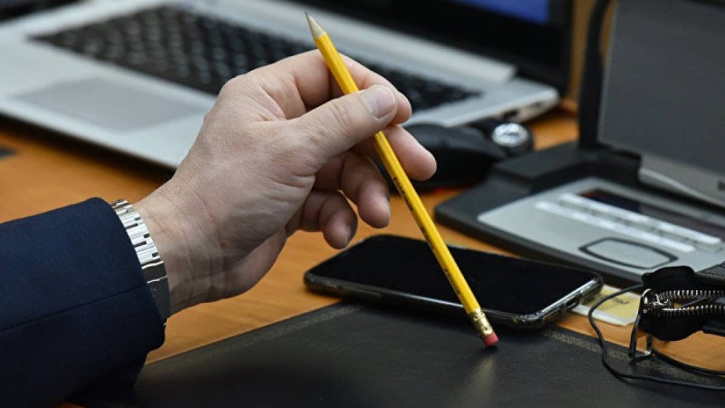 Назарбаева бастаған сенаторлар Серік Сыдықовты жаңа қызметке ұсынды