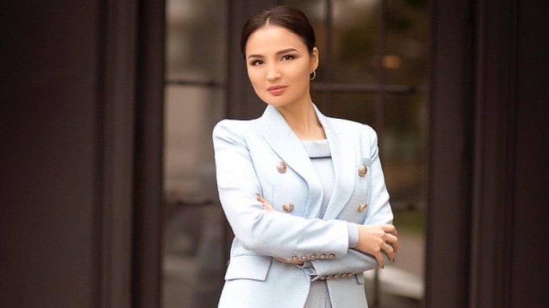 Жұлдыз Абдукаримова енесінің туған күні мен ауыз ашарға киген киімі үшін сынға қалды