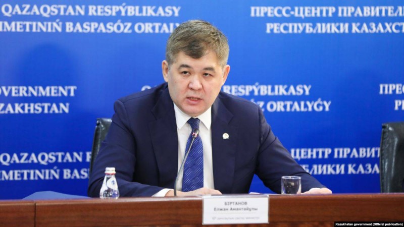 Жапониядан келген ұшақ жолаушыларынан кешірім сұраймыз