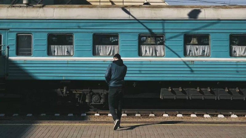 "Әкесі ұлын жоғалтып алды": Қостанайда жасөспірім пойыздан қалып қойған