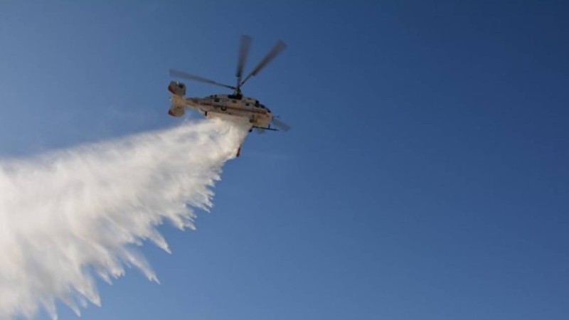 Ауаға бірдеңе шашты: Көкшетау көгіндегі тікұшаққа басқарма мәлімдеме жасады