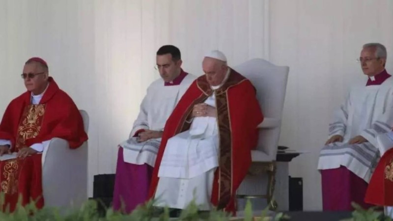 Мыңдаған ұлт өкілдері: Нұр-Сұлтанда Рим Папасының қатысуымен болған қасиетті месса қалай өтті (фото)