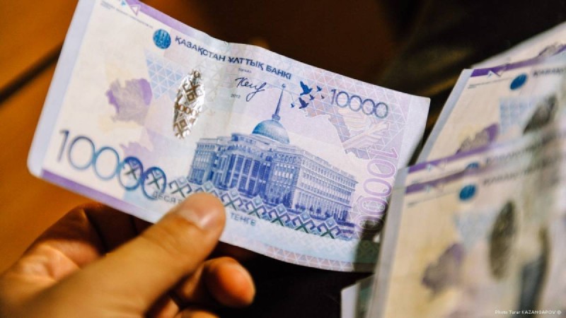 Назарбаев беретін 50 мың теңгені кімдер алатыны белгілі болды