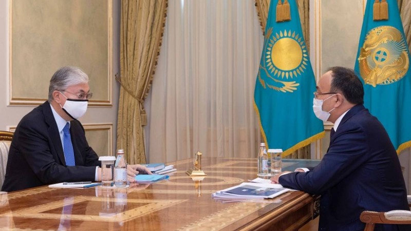 Тоқаев оқытушысы 600 мың тг. айлық алатын Ұлттық университет ректорын қабылдап, тапсырмалар берді