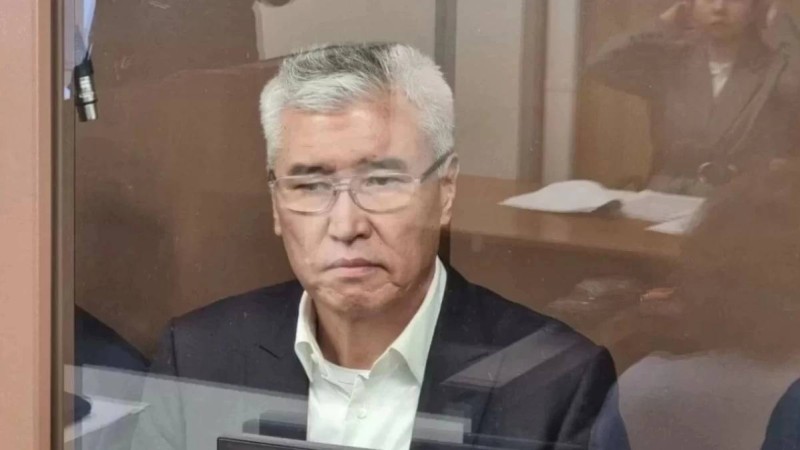 "Заңды әрекетім үшін жапа шектім": Экс-министр Арыстанбек Мұхамедиұлы Тоқаевқа хат жазды