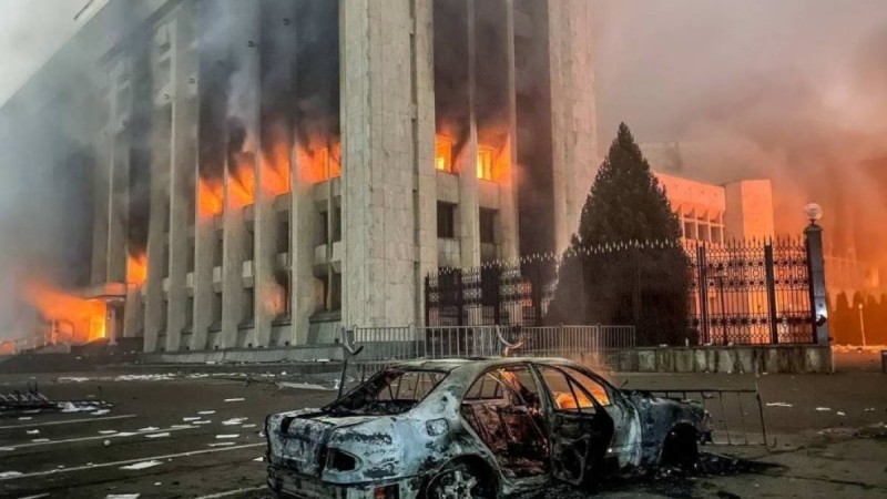 Қаңтар оқиғасы туралы түсірілген екі фильмнің көрсетілімі тоқтап қалды