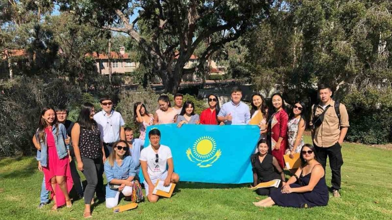 АҚШ-қа оқуға қалай аттануға болады - мұхиттың арғы жағында оқып жүрген жерлесіміз кеңестерімен бөлісті - Қазақстан жаңалықтары