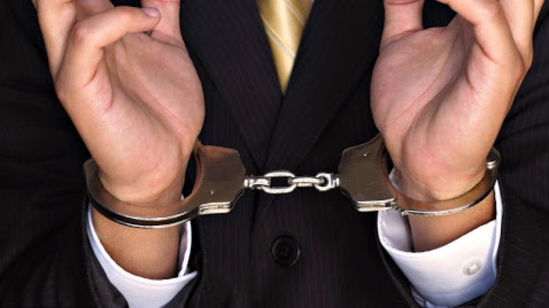 Ақтөбеде әкім алаяқтық жасағаны үшін қамауға алынды