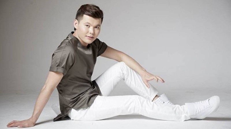 Ернар Айдар заңсыз лотерея ұйымдастырды деген күдікке ілінді