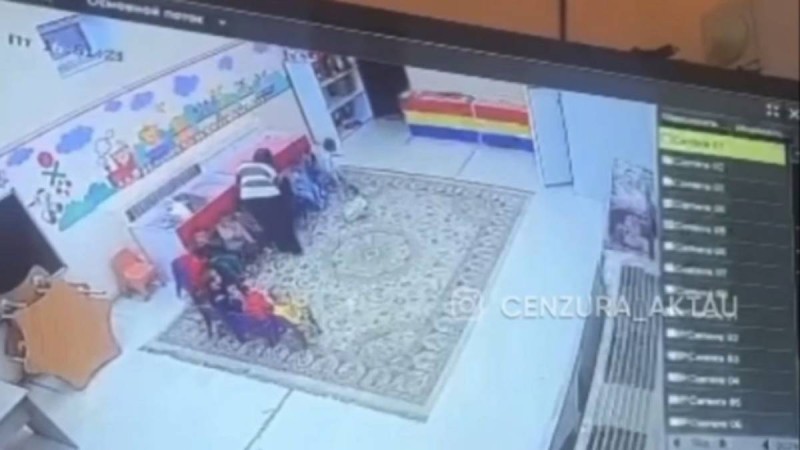 Маңғыстауда балабақша тәрбиешісі бір жасар қыздың қолын шығарып жіберген