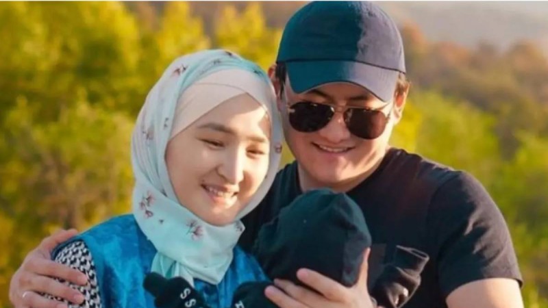 "Бесінші бала өзіме деп ойлаймын" Төреғали Төреәлі баласын көрсетті