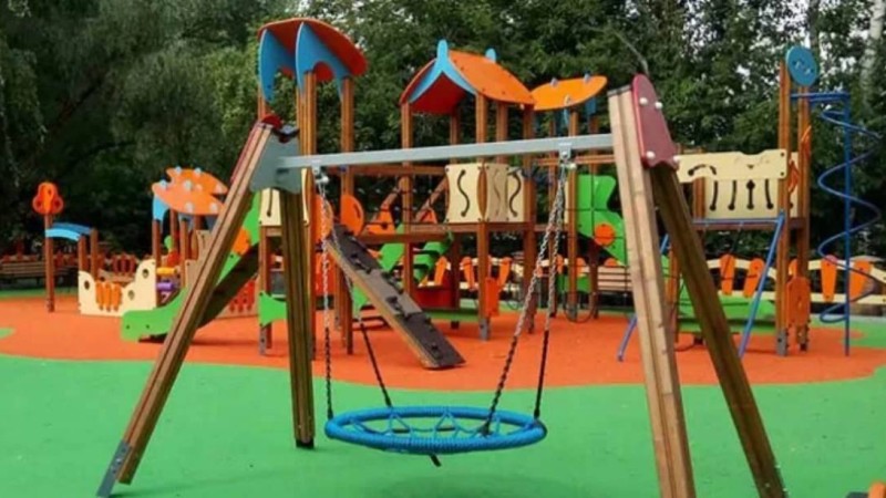 Алматыда 14 жасқа дейінгі балалар ересектерсіз аулада жүре алмайды - Бекшин - Қазақстан жаңалықтары