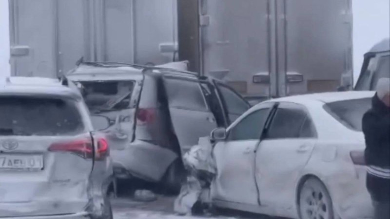 Астана-Петропавл тас жолында бір уақытта 16 көлік соқтығысқан: Қаза тапқандар бар (видео)