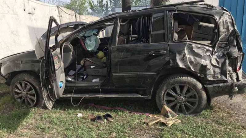 Талдықорғанда 3 айдан бері іздеуде жүрген әкесі мен қызы полициядан қашамыз деп апатқа ұшырады - Қазақстан жаңалықтары