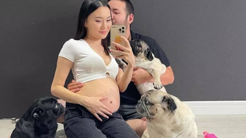 "Жақындарым ЭКО жасатуды ұсынды": Аяғы ауыр Айсәуле Бақытбек жүктілігі туралы айтты