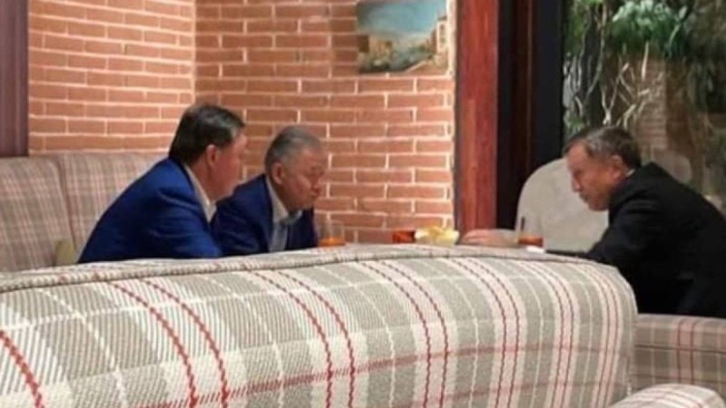 "Сырға салуда кездескен" Ескі Қазақстанның шенділері