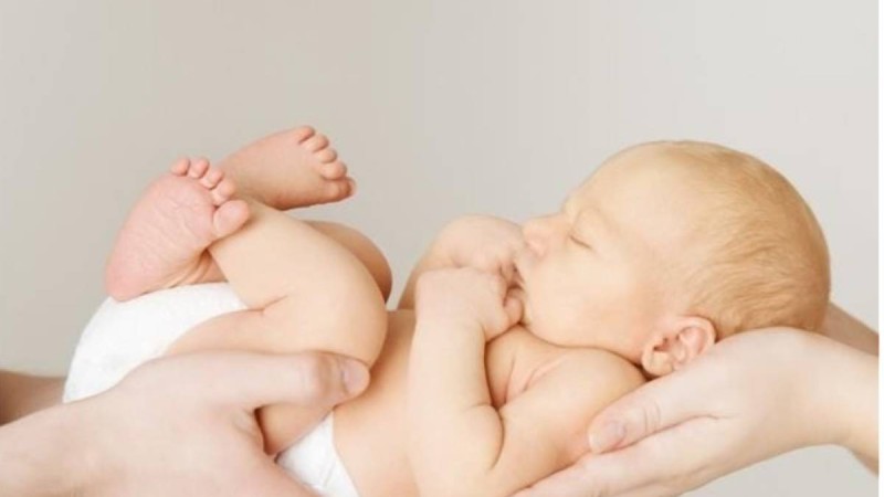 БҚО-да әйел адам баласын сатып жіберді деген күдікке ілінді