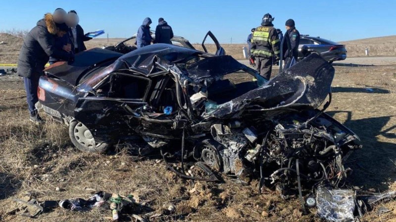 Түркістанда жантүршігерлік жол апатынан 6 адам қаза тапты