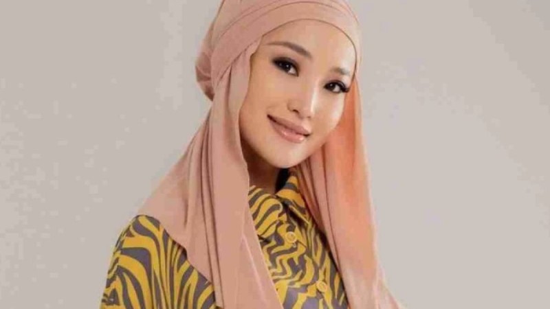 Мөлдір Әуелбекова: Араға 5 жыл салып, баламның әкесі пайда болды