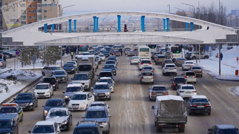 Ақтөбеде полицейлер көшелерді жабады