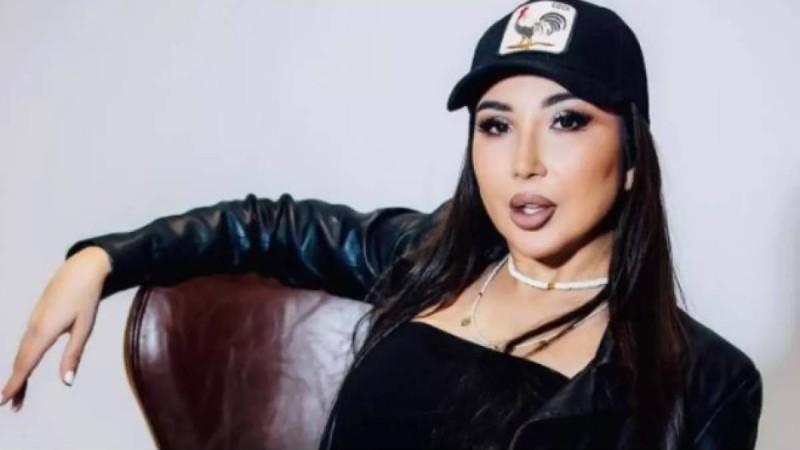 Әнші Сиви Махмуди балаларына қымбат көлік сыйлады (видео)