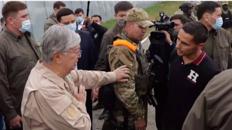 Тоқаев өзінен көмек сұраған Қостанай тұрғынының мәселесін шешіп беруге уәде етті
