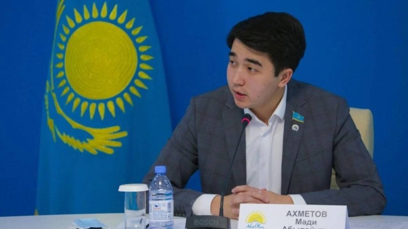 Қазақстандықтар жаңа лауазымға тағайындалған Мәди Ахметовтің отставкаға кетуін талап етіп петиция жариялады
