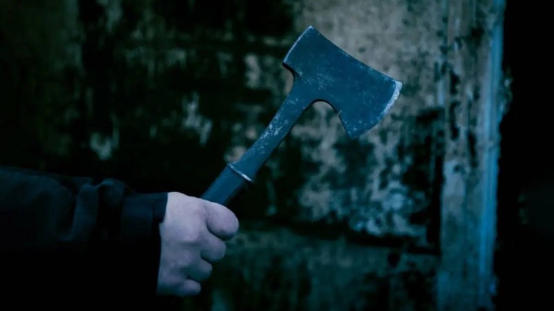 Өз туыстарын өлтіріп, үйімен бірге өртеп жіберген: Өскеменде жантүршігерлік оқиға болды