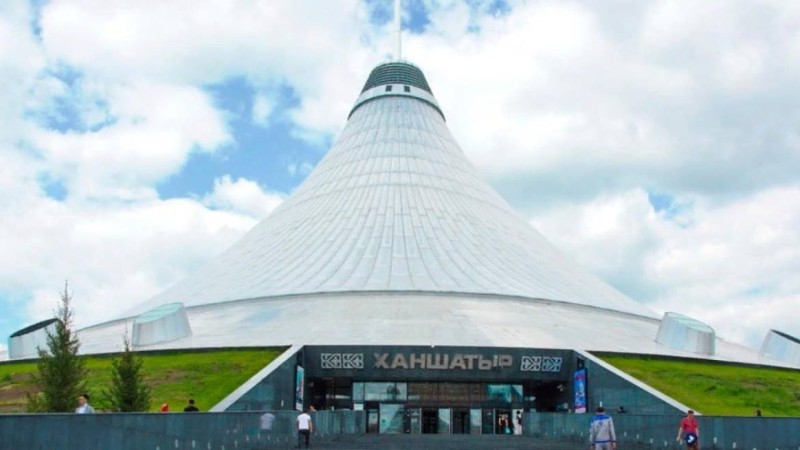 Қатарынан қалған кәрі жетім - әңгіме