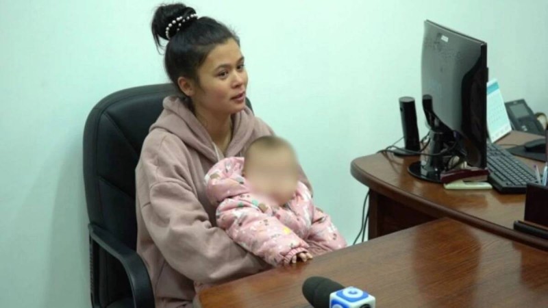 "Балалар отпен ойнаған": Шымкентте әйел өрт болған көрші үйден алты баланы құтқарып қалды