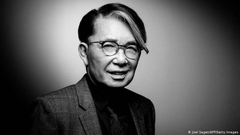 Kenzo сән үйі: Әлемге әйгілі дизайнер коронавирустан қайтыс болды
