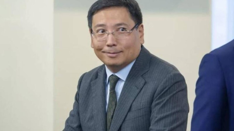 “Барлық әкімдіктер солай жасайды": Досаевтың өзі туралы теріс пікір жазғандарды анықтау үшін қаржы бөлгені рас па?