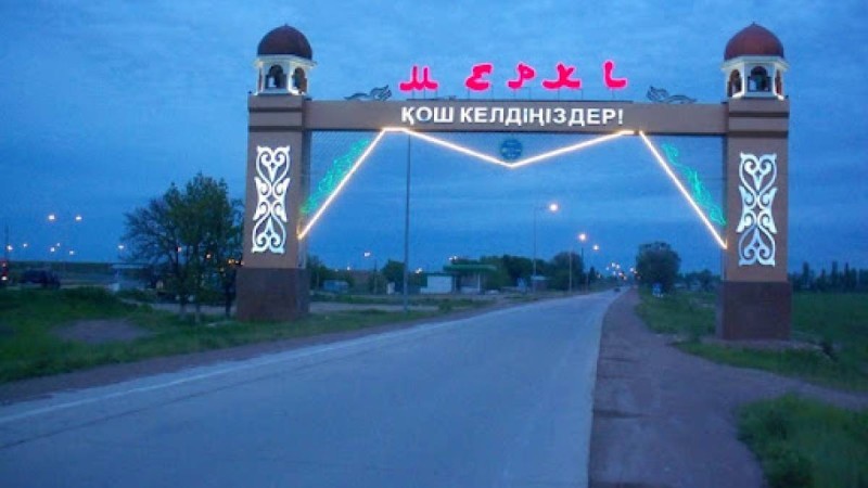 Меркі ауданында халық тасжолды жауып тастады (Видео)