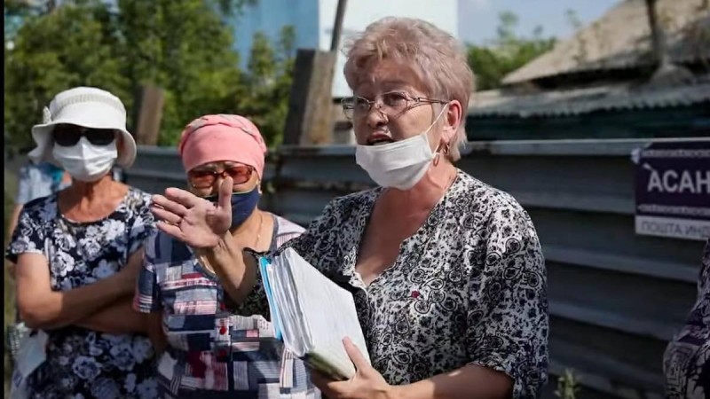 «Көлгінов мырза, біздің үйде тұрып көріңізші»