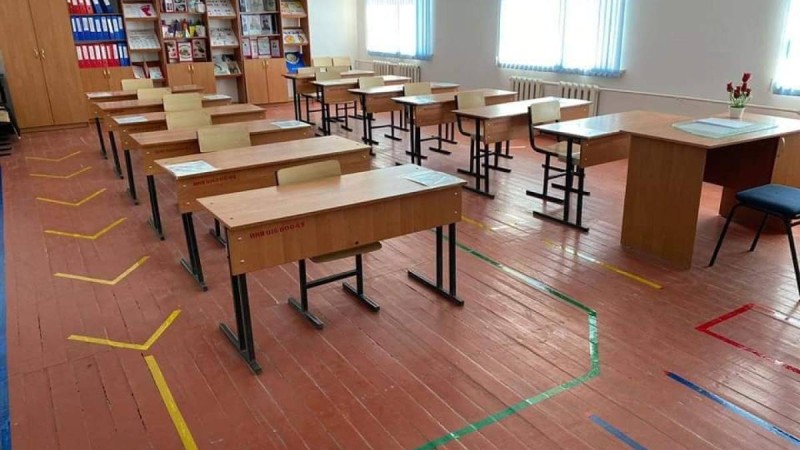 Үйінде мәйіт сақтаған атыраулық мұғалім жұмыстан шығарылды