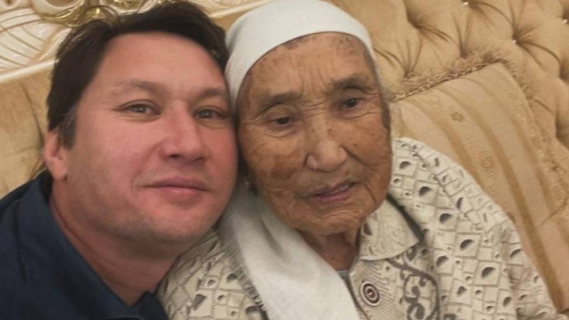 Азамат Сатыбалдының анасы дүниеден өтті