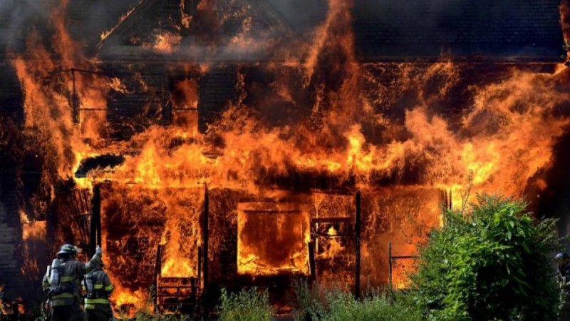 Омбыда әскери комиссариатты өртеген Қазақстан азаматтары ұсталды