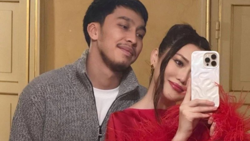 "Күйеуім үлде мен бүлдеге орап қойған": Ерке Есмахан "сотуардан түскен ақшаға шалқып жүр" дегендерге жауап берді