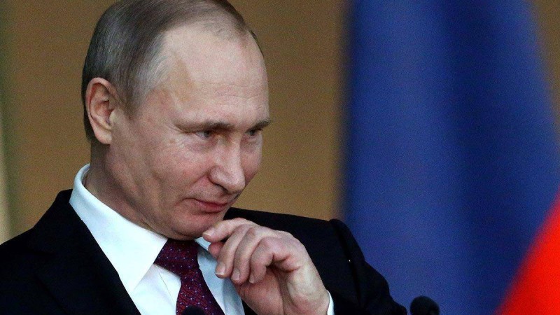 Путин президенттік сайлауға қатысатынын мәлімдеді