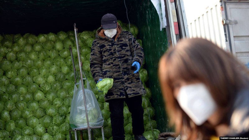 Қытайда вирусты жұқтырғандар саны азайғанмен көз жұмғандар саны кеміген жоқ