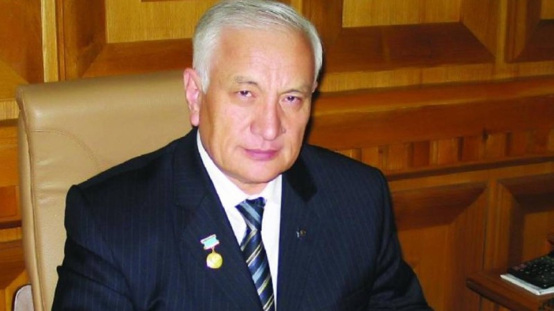 Мәсімовтың кеңесшісі болған академияның президенті: Жұрынов кім?