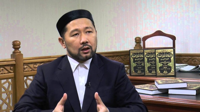 Бас мүфтиіміздің айналасы толған салафиттер