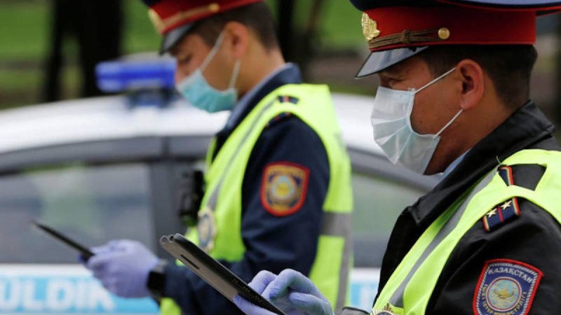 Дайын болыңыз, үйіңізге полицей келеді!