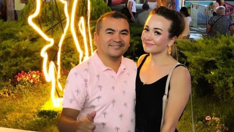 "Анам – әкемнің төртінші әйелі": Сейфуллин Жолбарыс алғаш рет отбасы мен екінші жары туралы айтты