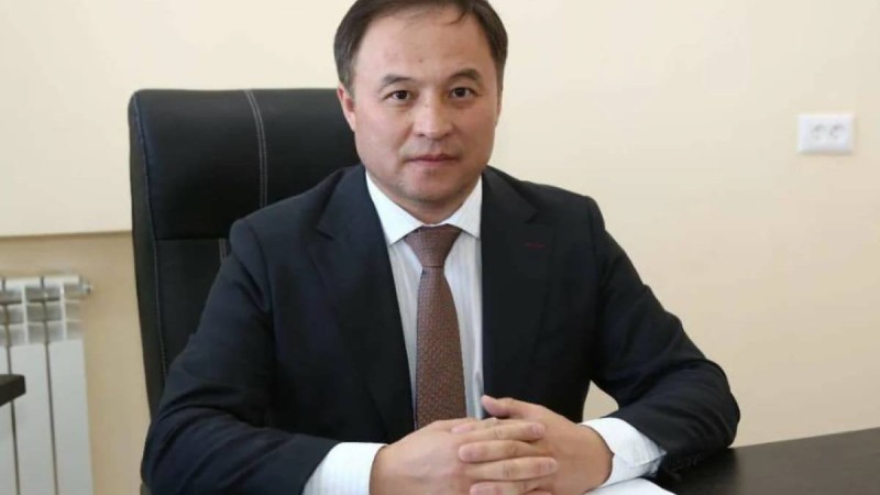 Жезқазған қаласының әкімі қазақ тілін білмейтін мемлекеттік қызметкерді орнына қойды (ВИДЕО)