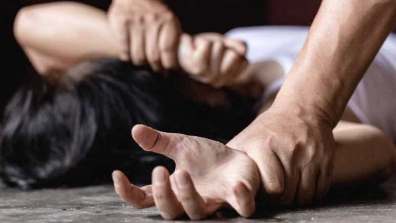 "Қытай сақшы 16 жасар қазақ қызын 6 жыл зорлап, алты рет түсік тастатқан"