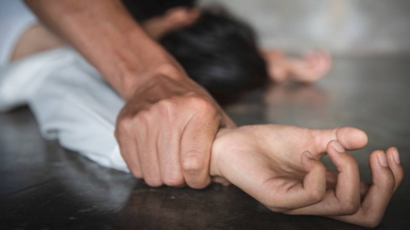 Анасынан кек алу үшін. Әйел 4 жасар қызды зорлап тастады