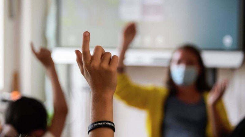 Оқушыларға 4,5 миллион теңге сыйақы беріледі: Министр түсіндірді